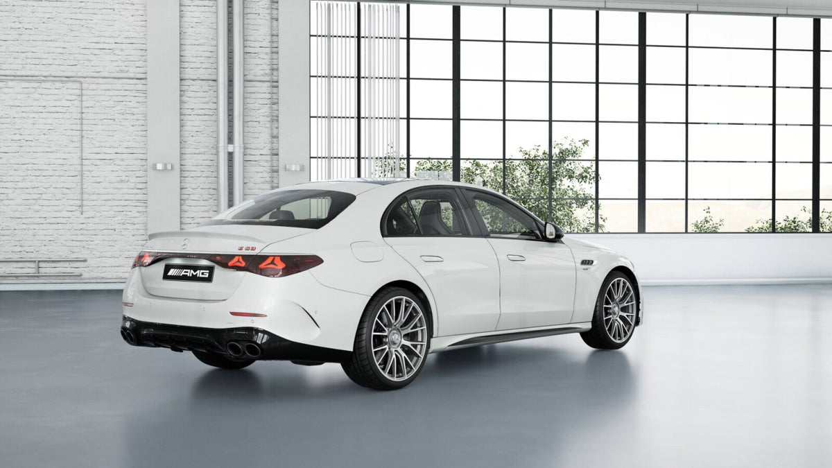 مرسيدس-بنز الفئة E مرسيدس-AMG E 53 هجين 4MATIC+ سيدان — أبيض أوبالايت لامع (مانوفاكتور) (رقم المخزون 21304378)