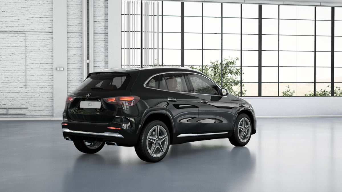 مرسيدس-بنز GLA GLA 200 — أسود جيت غير معدني (رقم المخزون 21520381)