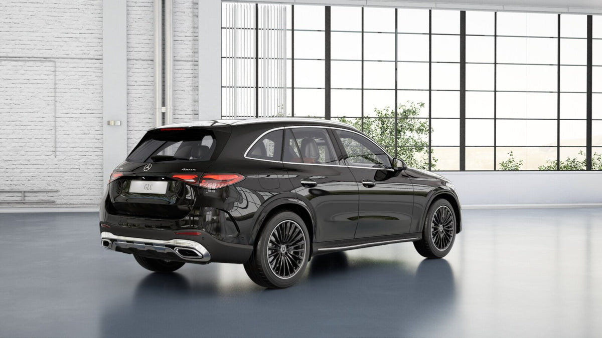مرسيدس-بنز GLC GLC 200 4MATIC — أسود عادي (رقم المخزون 21404537)