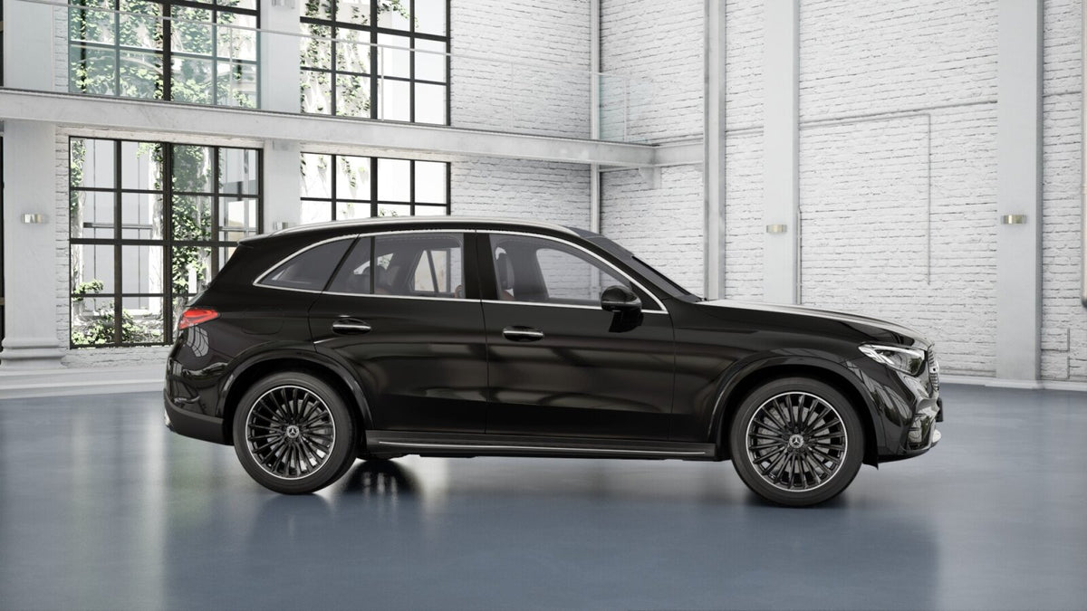 مرسيدس-بنز GLC GLC 200 4MATIC — أسود عادي (رقم المخزون 21404537)